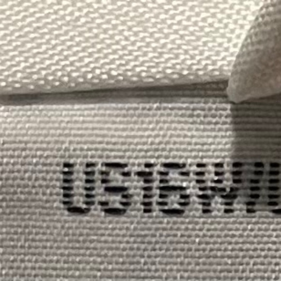 New never worn wedding dress - Picture 7 of 7